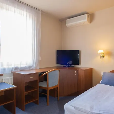 호텔 Hotel Mohelnice