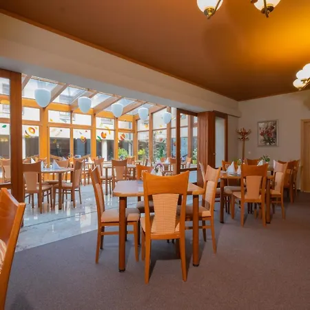 Hotel Mohelnice 3* 모헬니체